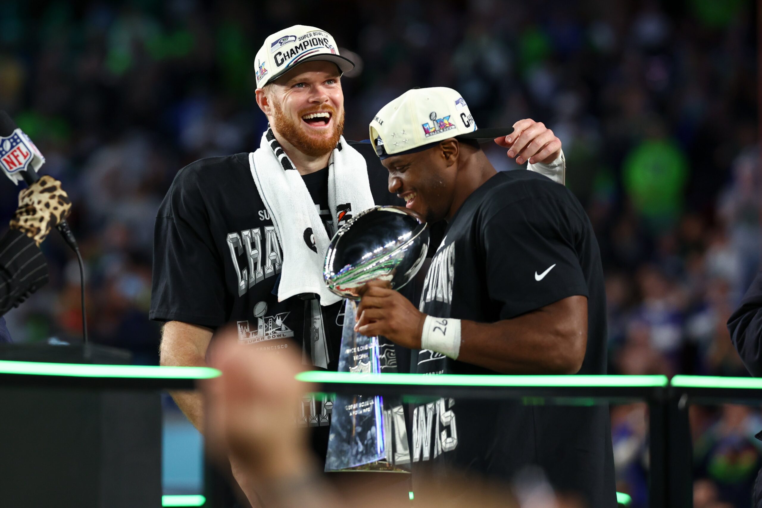 Apalean Seahawks a Patriots y se quedan con el Super Bowl LX