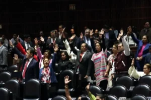 Aprueban Morena, aliados y MC Plan B electoral en Diputados