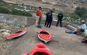 Se ahoga en Acuña subdirector de la CILA y un joven cuando practicaban kayak