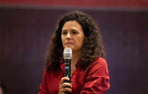 Deja Alcalde dirigencia de Morena; acepta Consejería